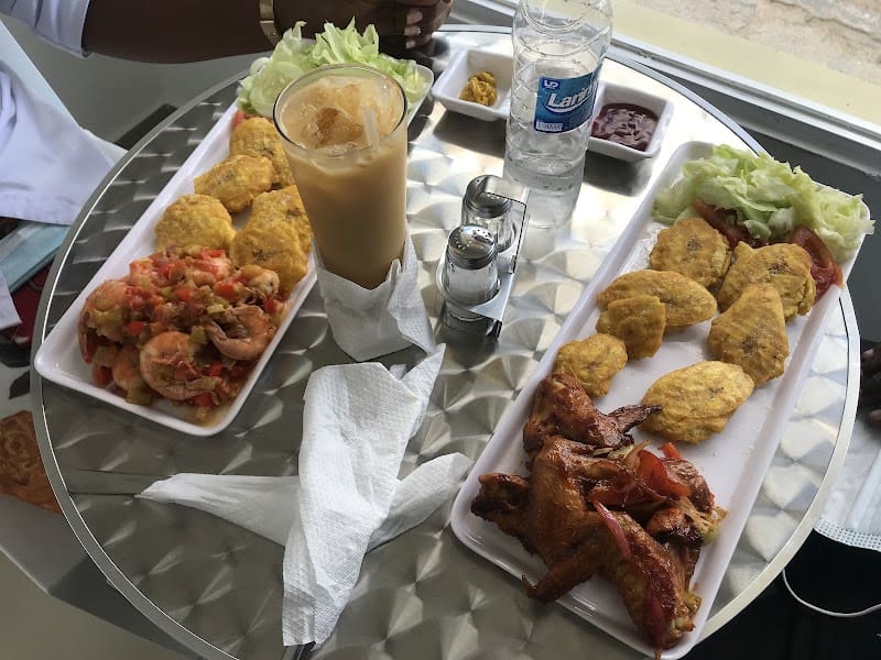Al punto más que Cafeteria