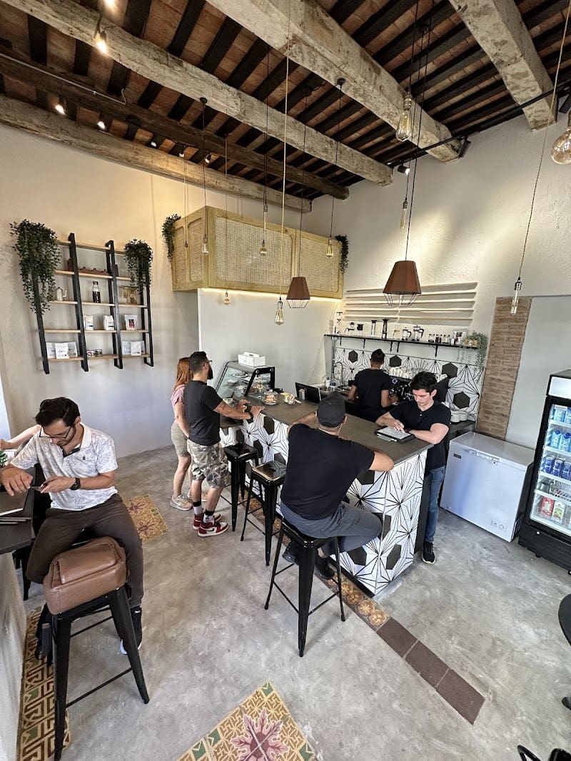 Alterno Café