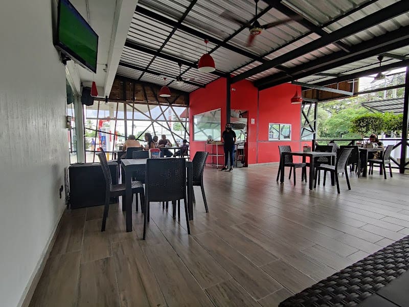 Bernnys Carnes La Vega
