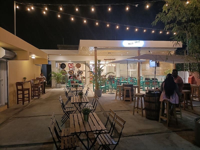 Candela Bar & Grill