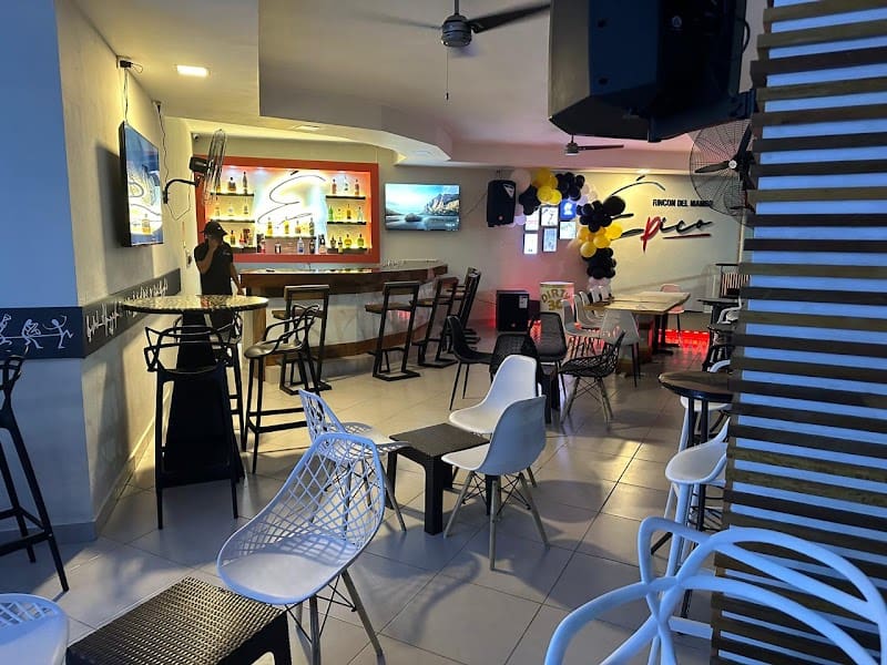 Epico Bar & Restaurant