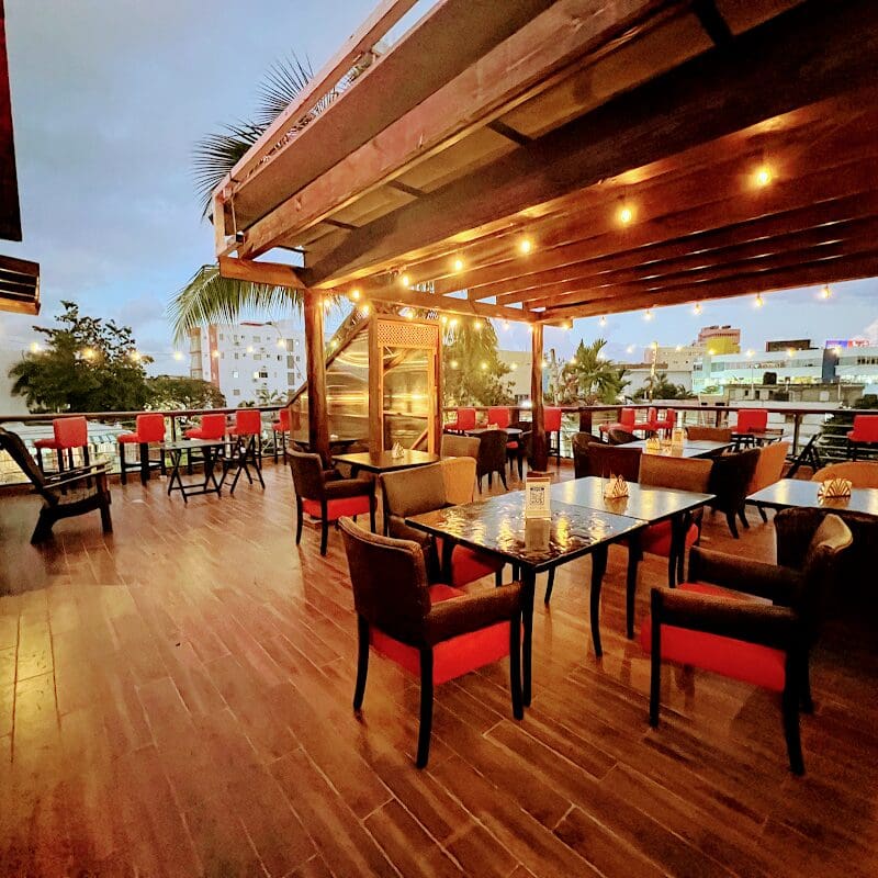 LAKASA ROOF RESTAURANT & BAR
