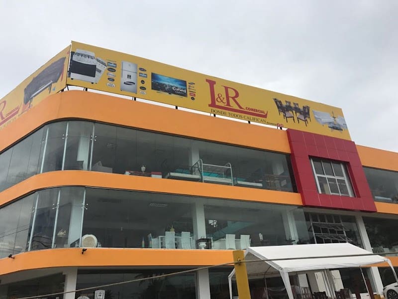 L&R Comercial Puerto Plata