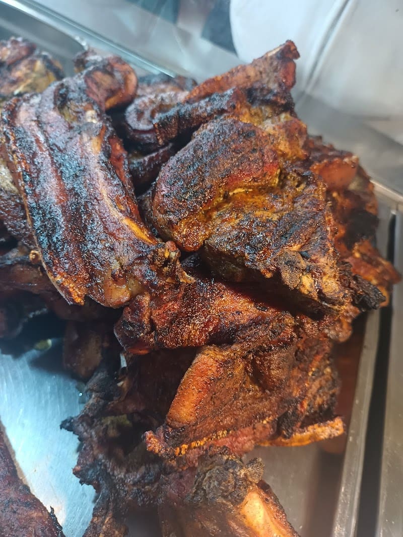 La Brasa pollo al carbón y más