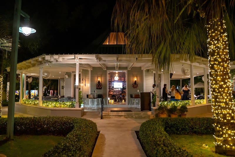 La Cava Kitchen and Bar