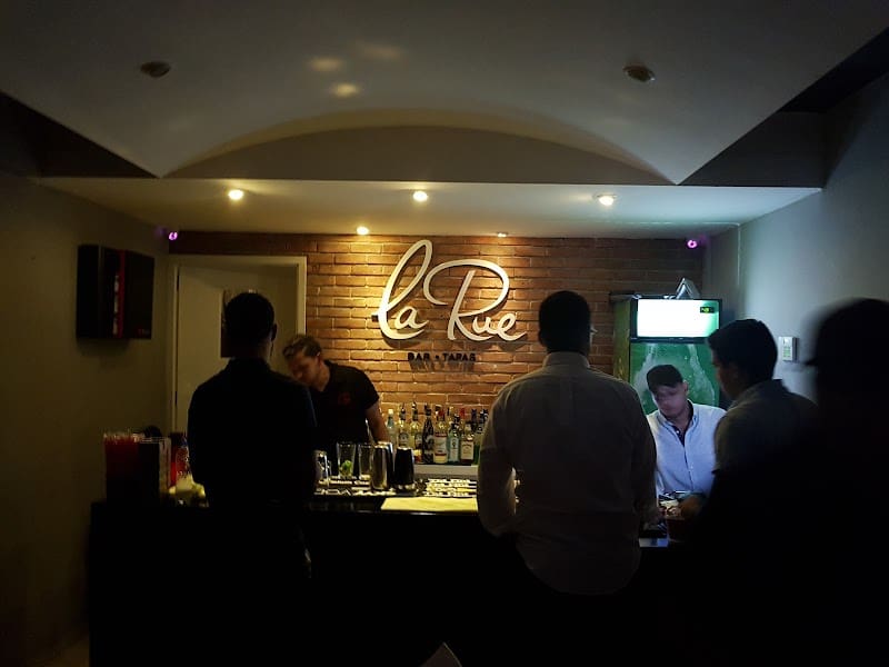 La Rue Bar y Tapas