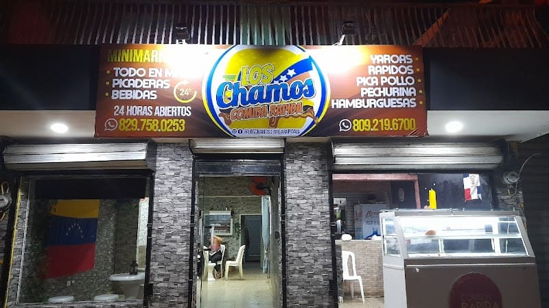 Los Chamos Food & Bar