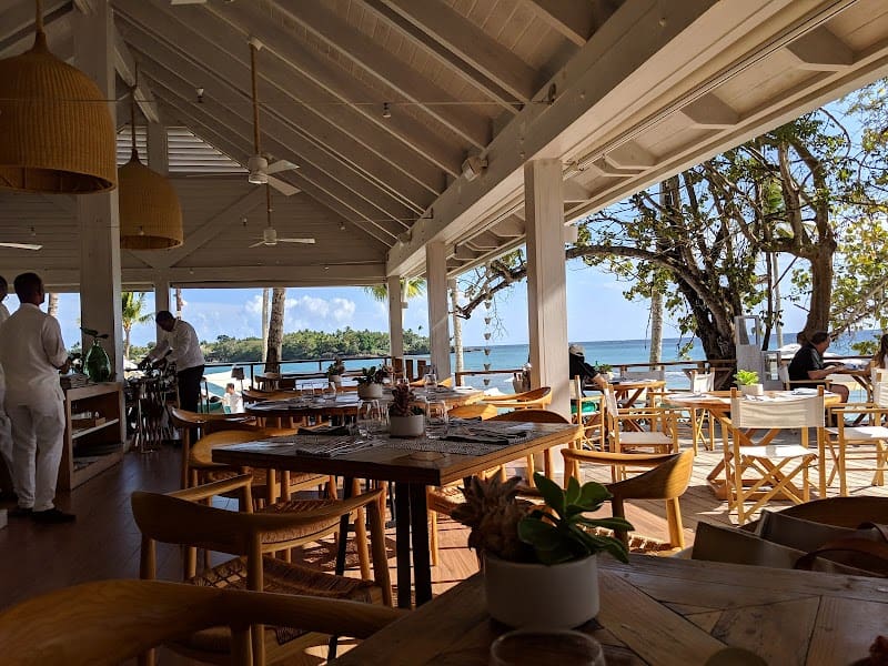 Minitas Beach Club & Restaurant