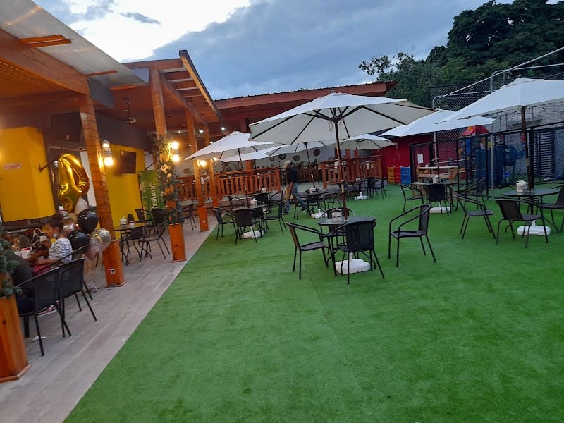 Patio Divertido Food & Drinks