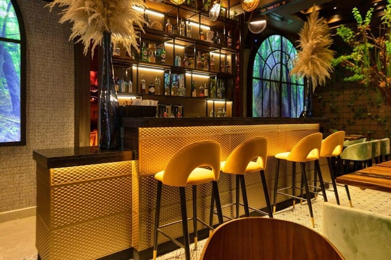 Piso 84 Tapas Rooftop Bar