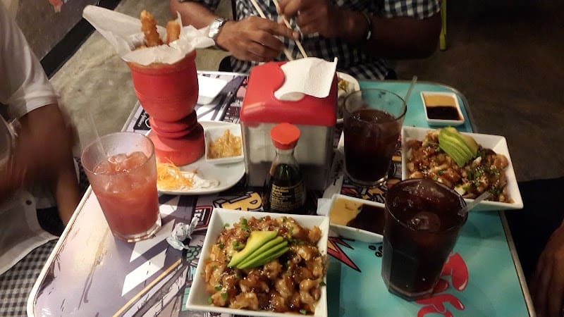 Yokomo Sushi Gazcue